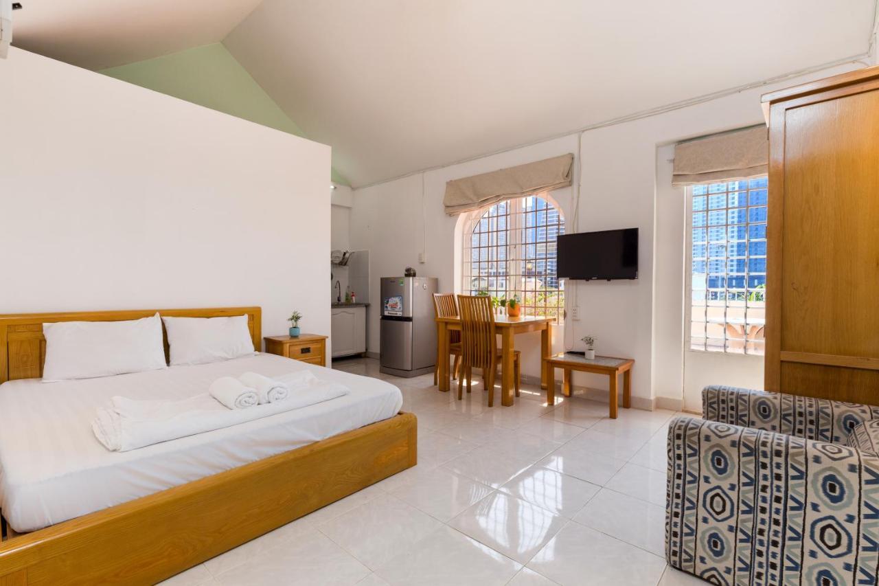 Halo Serviced Apartment Хошимин Экстерьер фото
