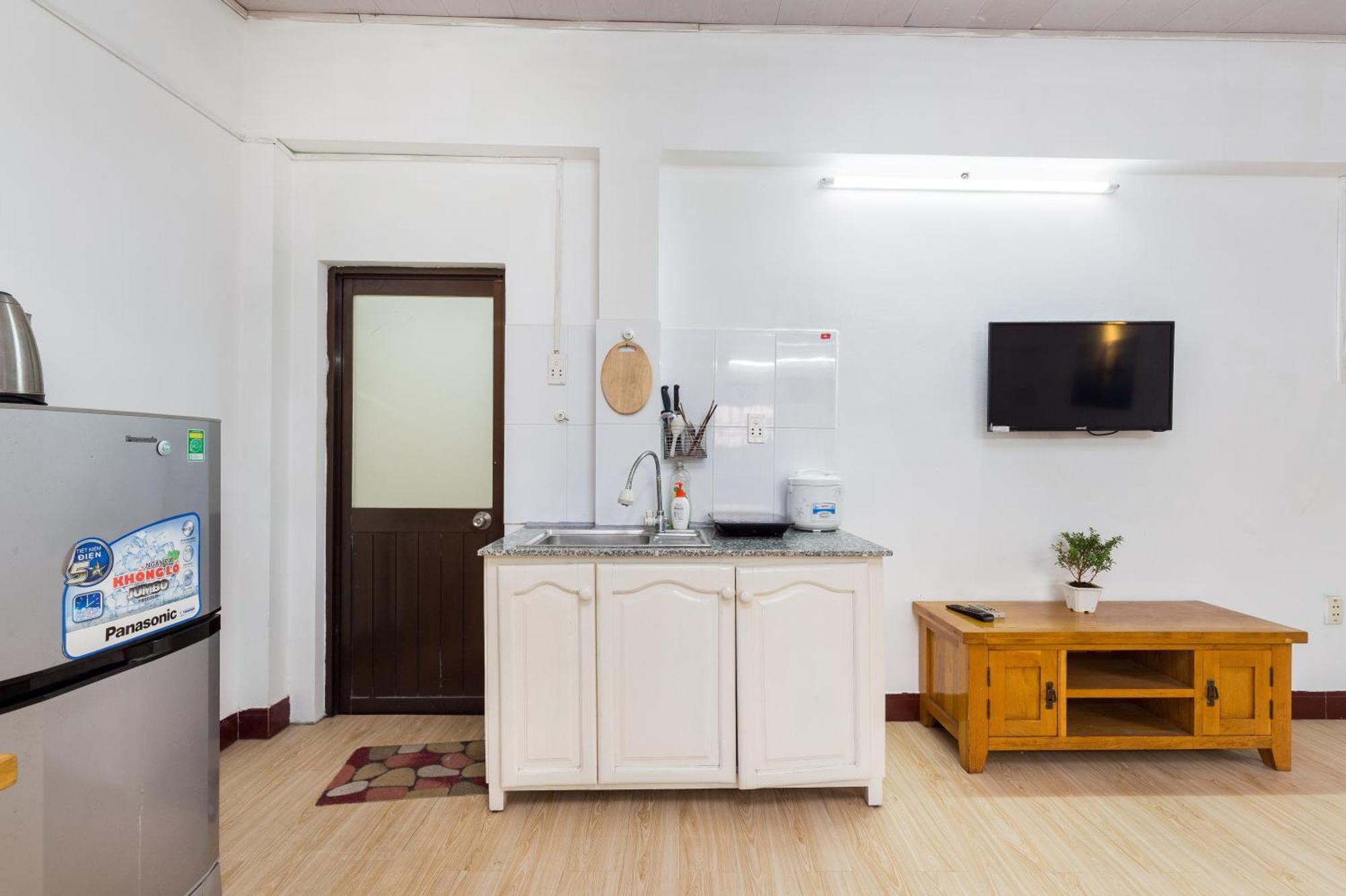 Halo Serviced Apartment Хошимин Экстерьер фото