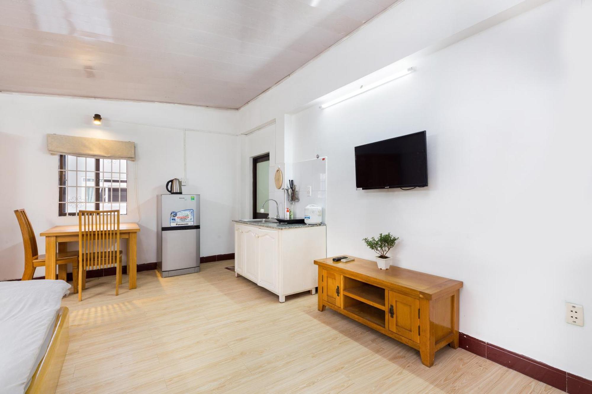 Halo Serviced Apartment Хошимин Экстерьер фото