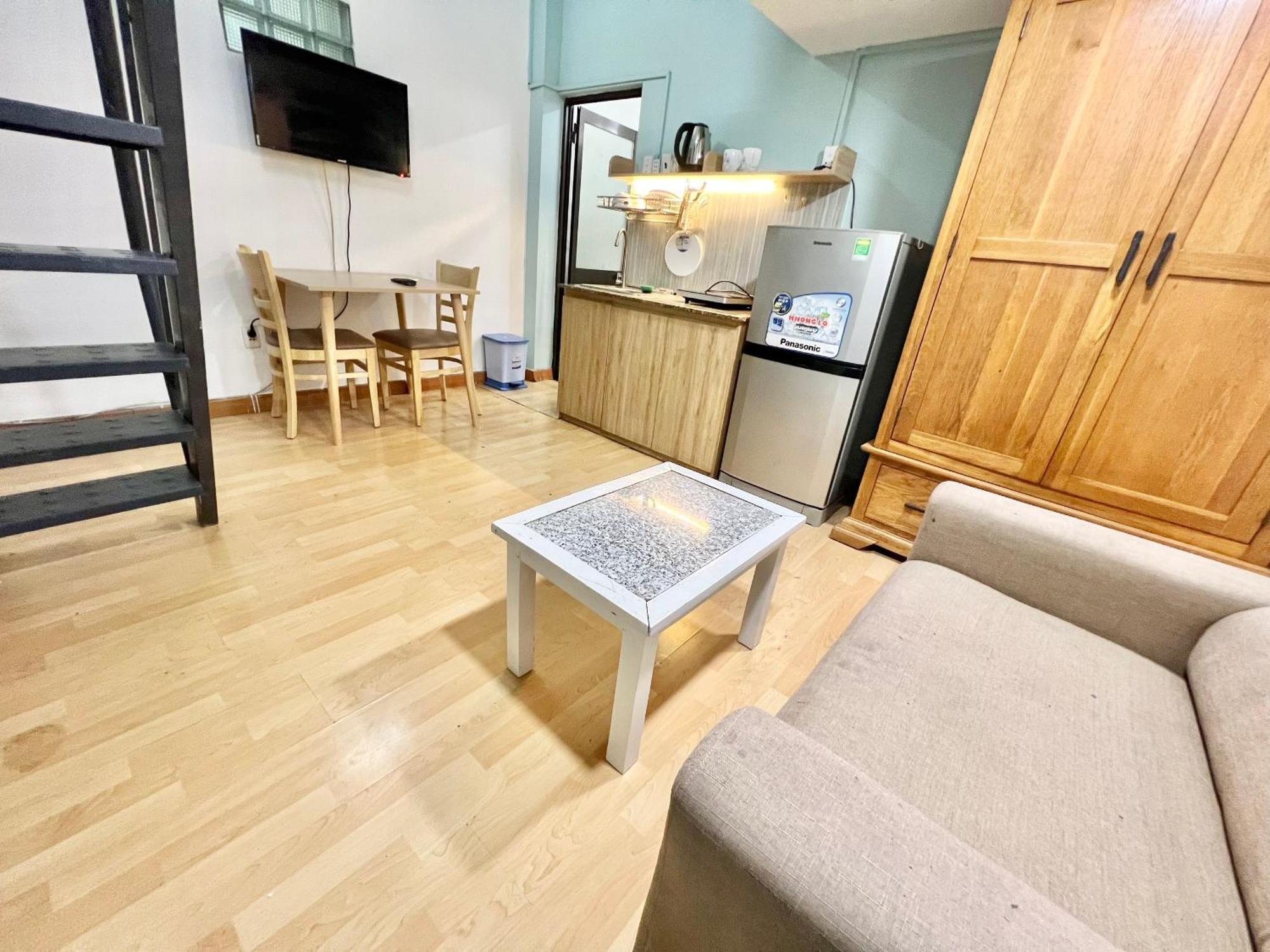 Halo Serviced Apartment Хошимин Экстерьер фото