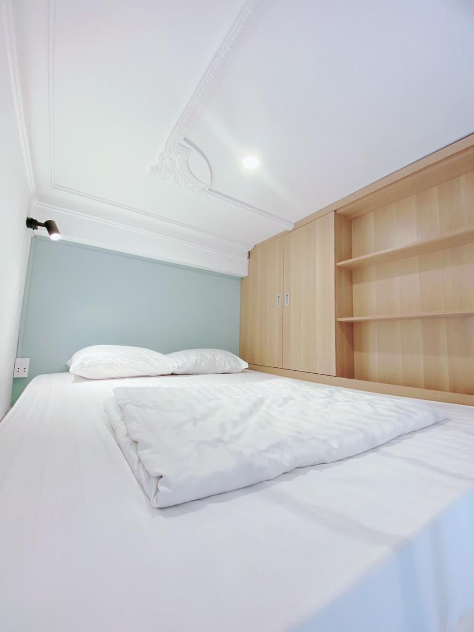 Halo Serviced Apartment Хошимин Экстерьер фото