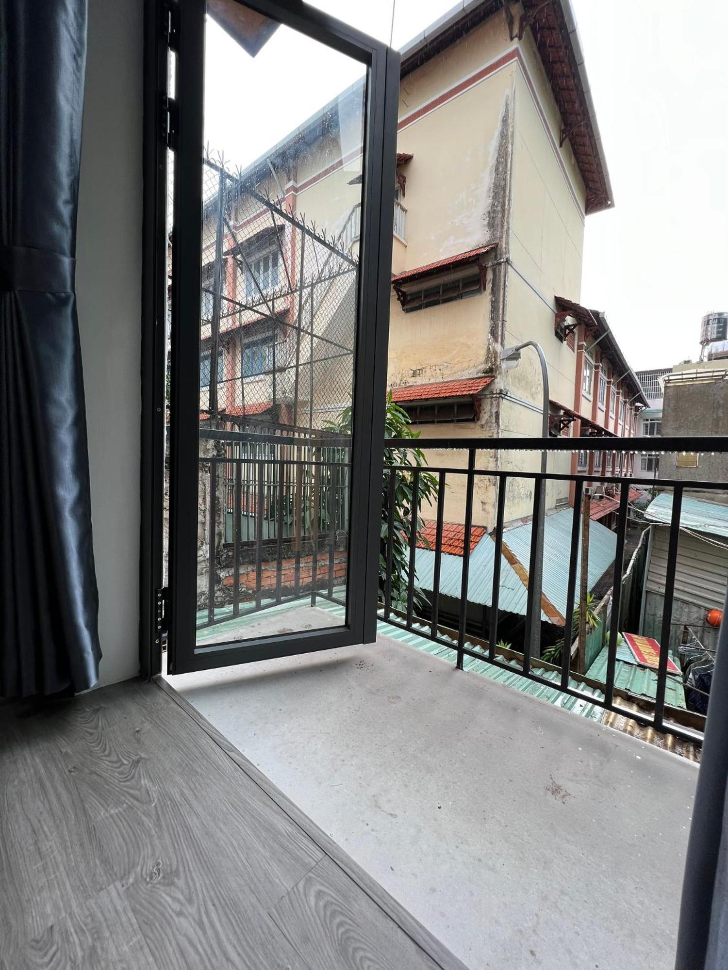 Halo Serviced Apartment Хошимин Экстерьер фото